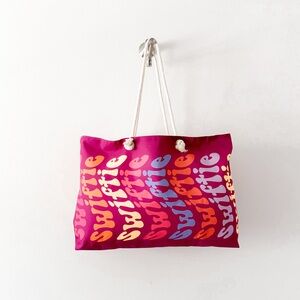 Taylor Swiftie Rainbow Color Fun Wavy Font Weekender Summer Tote Bag‎